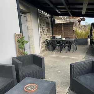  Hébergement de vacances Fontanies En Aubrac